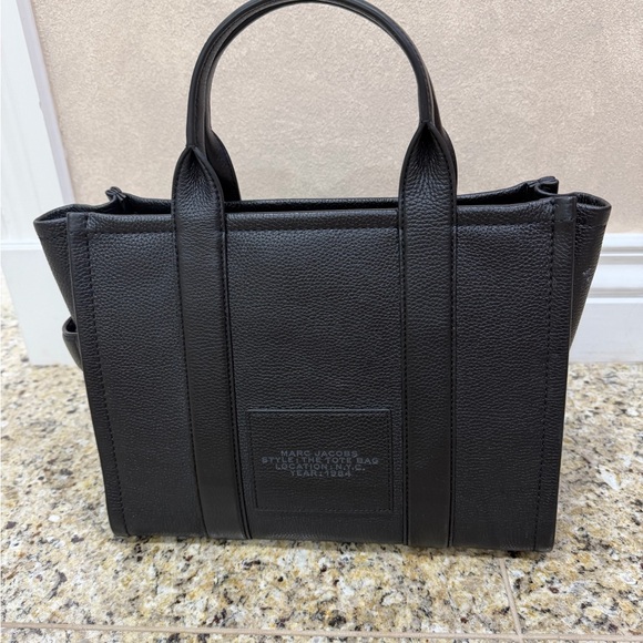 Marc Jacobs Medium Black Tote Bag. 
13”W 10”H 5”D - Picture 4 of 11